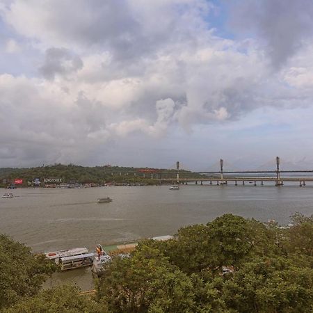 Panaji Residency Hotel Buitenkant foto