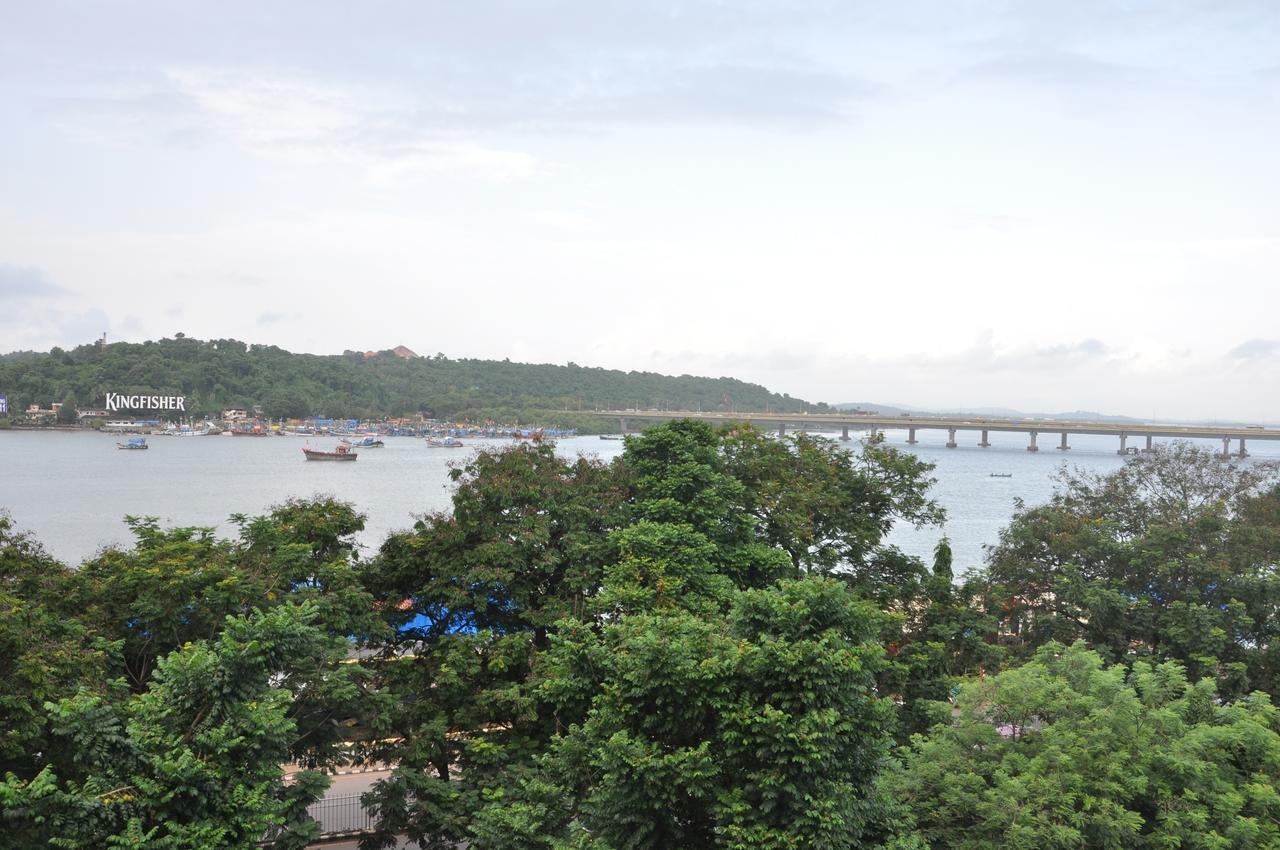 Panaji Residency Hotel Buitenkant foto